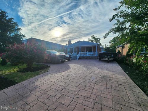 3711 7 Mile Ln, BALTIMORE, MD, 21208-5519 | Card Image