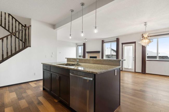 96 Evansview Manor, Home with 3 bedrooms, 2 bathrooms and 4 parking in Calgary AB | Image 15