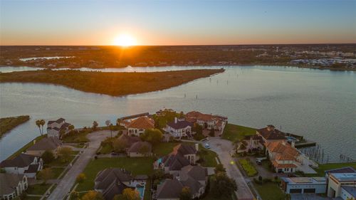 2302 Carina Ct, League City, TX, 77573-2878 | Card Image