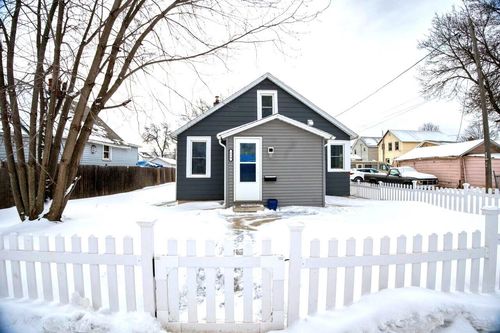 114 E 17th St, Hibbing, MN, 55746-1411 | Card Image