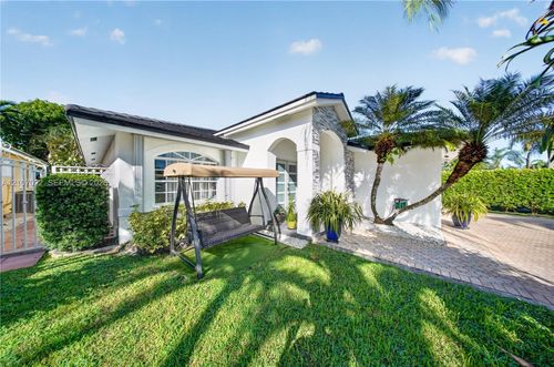 14665 Sw 113th Ln, Miami, FL, 33186-7066 | Card Image