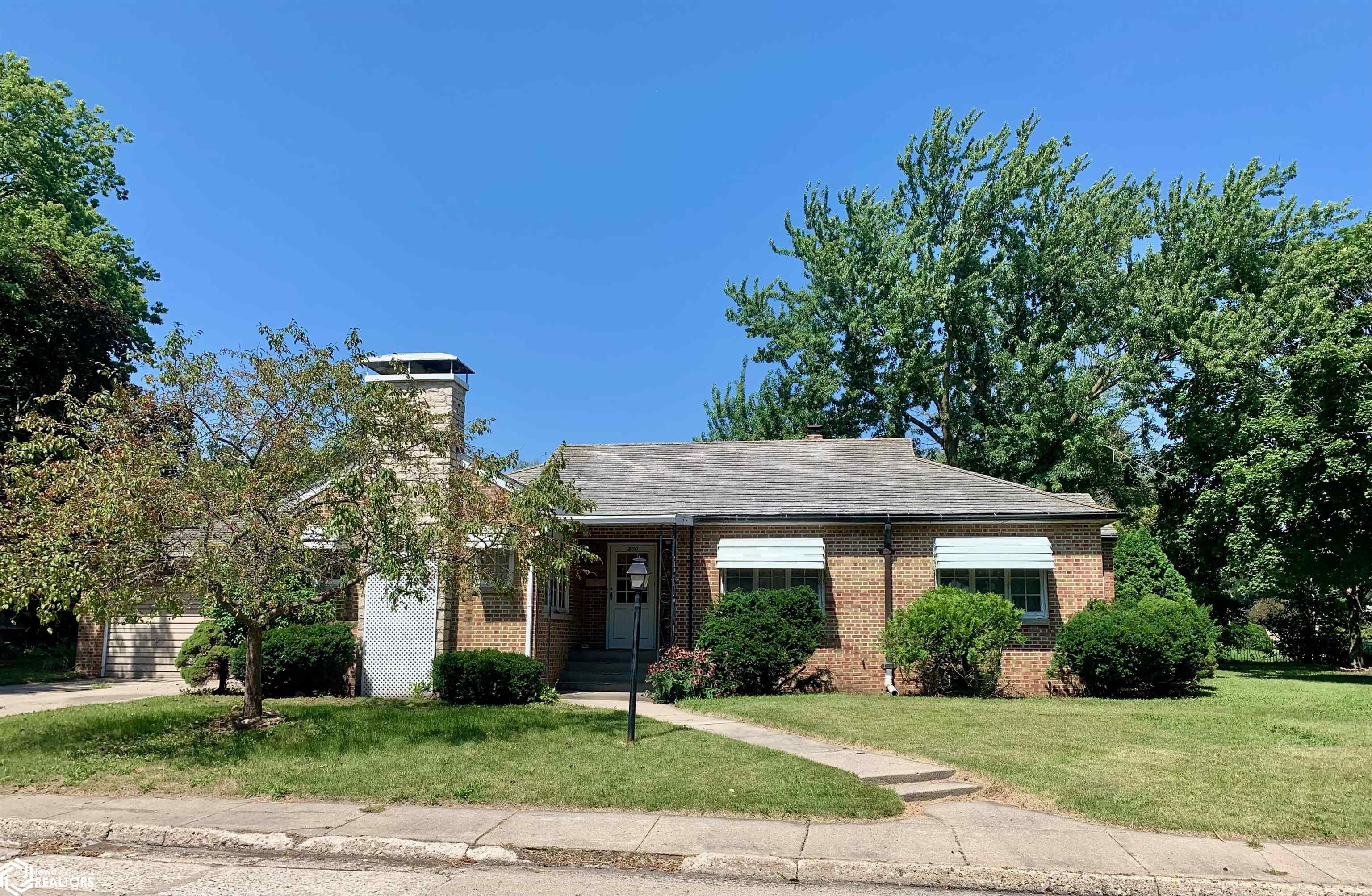 Edgewood Ave, Jefferson, IA 50129