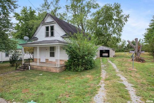 437 N Thompson St, Carrier Mills, IL, 62917-1146 | Card Image