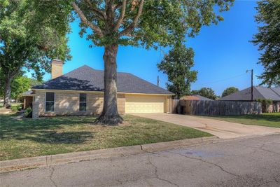 1612 Myrtle Drive, House other with 3 bedrooms, 2 bathrooms and null parking in Sulphur Springs TX | Image 2