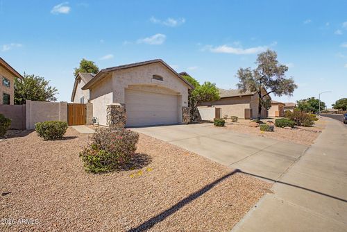 6526 W Oraibi Dr, Glendale, AZ, 85308-7045 | Card Image