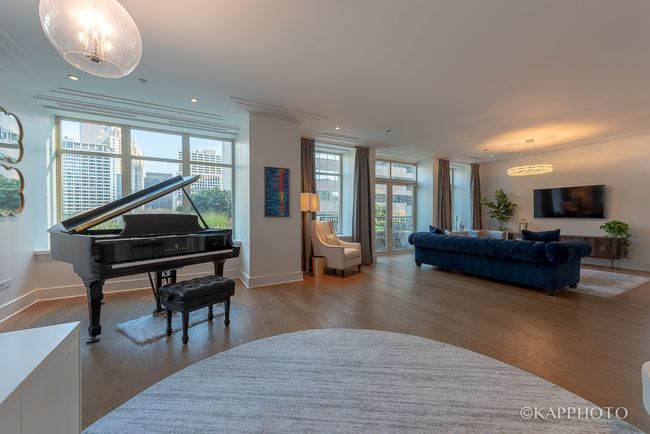 15AA - 118 E Erie St, Condo with 2 bedrooms, 3 bathrooms and 1 parking in Chicago IL | Image 11