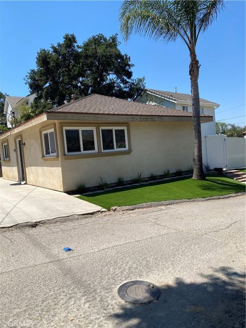 1151 El Camino Real, Simi Valley, CA, 93063-4770 | Card Image