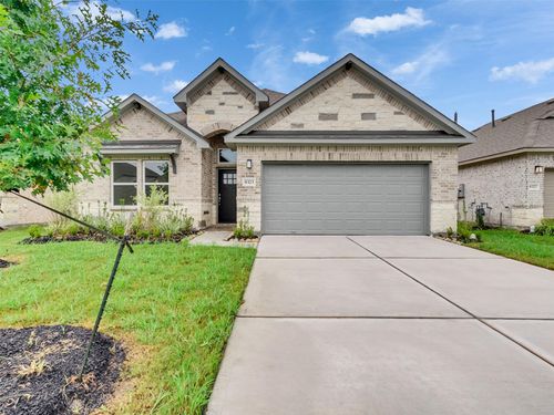 8323 Amber Summit Ln, Angleton, TX, 77515-2405 | Card Image