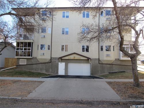 303-210 3rd Ave E, Rosetown, SK, S0L2V0 | Card Image