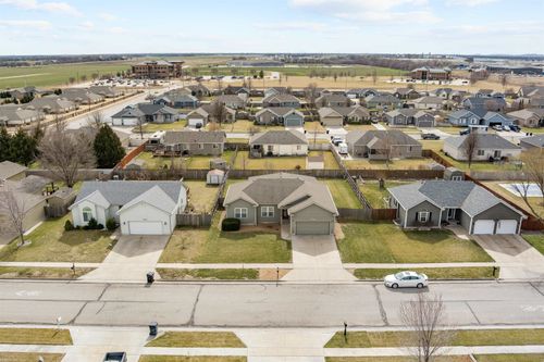 656 Joanie Ln, Salina, KS, 67401-9696 | Card Image