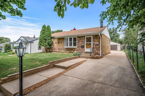 2233 Fremont Ave E, SAINT PAUL, MN, 55119-4019 | Card Image