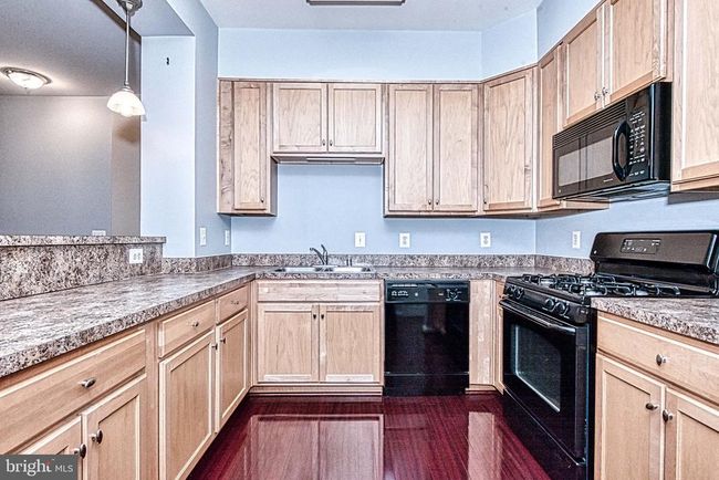 101 - 13812 Breezy Ridge Way, Townhouse with 3 bedrooms, 3 bathrooms and null parking in WOODBRIDGE VA | Image 12