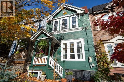 83 Summer St, Saint John, NB, E2K3Y1 | Card Image