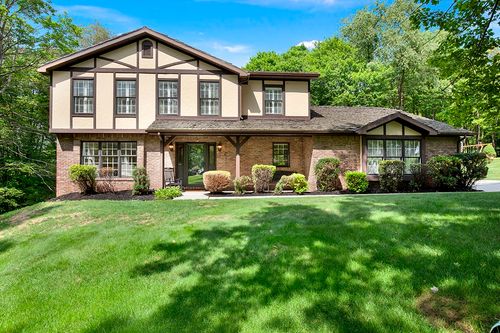 129 Valley View Dr, Ligonier, PA, 15658-9256 | Card Image