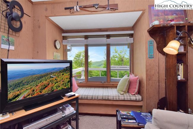 B12 - 388 Skyleaf Dr, Condo with 2 bedrooms, 2 bathrooms and null parking in Sugar Mountain NC | Image 11