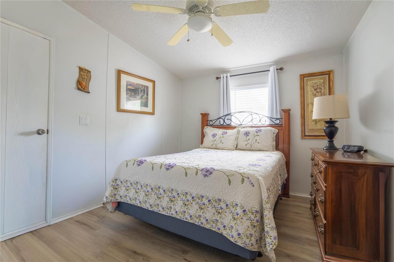 Residential in WEIRSDALE 4