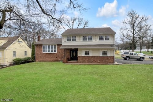 293 Oak Ridge Rd, Clark, NJ, 07066-2720 | Card Image