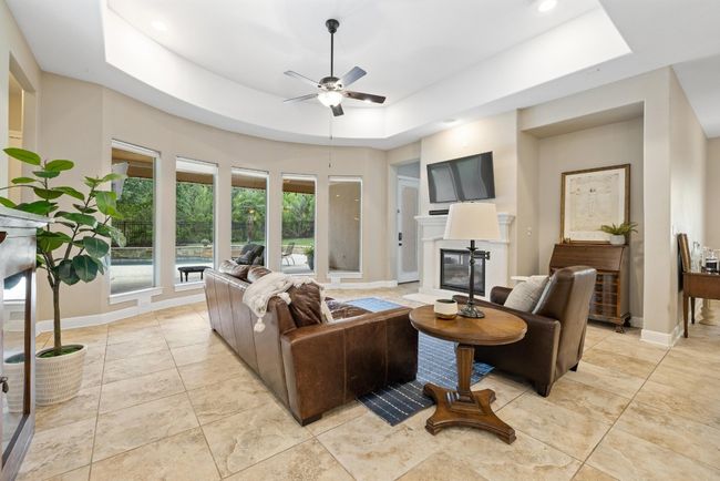 11516 Shoreview Overlook, House other with 4 bedrooms, 3 bathrooms and 6 parking in Austin TX | Image 10