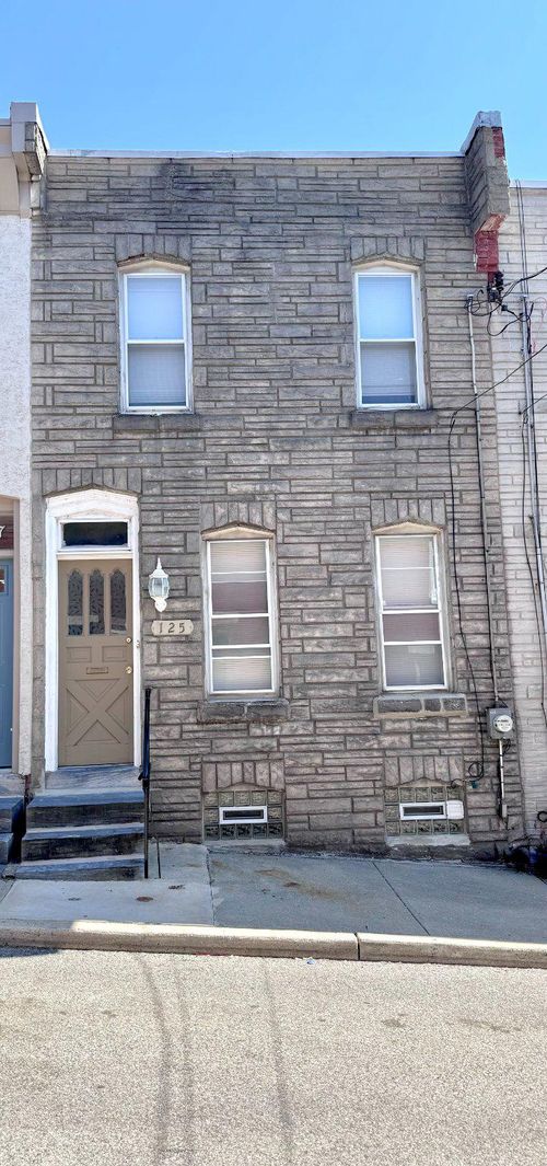 125 Davis St, PHILADELPHIA, PA, 19127-1706 | Card Image