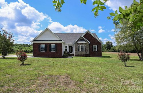 5112 Monroe Ansonville Rd, Wingate, NC, 28174-8263 | Card Image