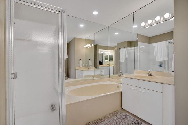 D - 5465 Monterey D Circle, Condo with 3 bedrooms, 3 bathrooms and null parking in Delray Beach FL | Image 44