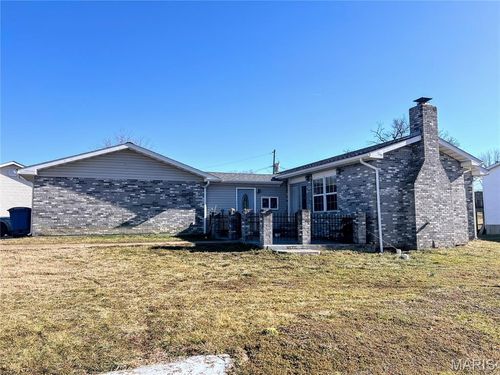 304 W Cedar St, Desloge, MO, 63601-3457 | Card Image