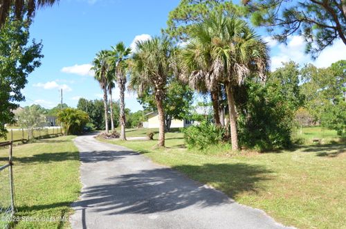 3600 Corey Rd, Malabar, FL, 32950-4007 | Card Image