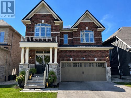 949 Line 9 Rd, Niagara on the Lake, ON, L0S1J0 | Card Image