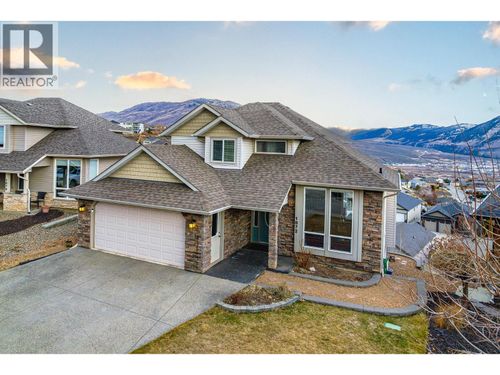 1872 Red Tail Cres, Kamloops, BC, V2B8S9 | Card Image