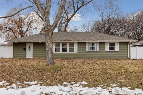 6902 58th Avenue N, Crystal, MN, 55428 | Card Image