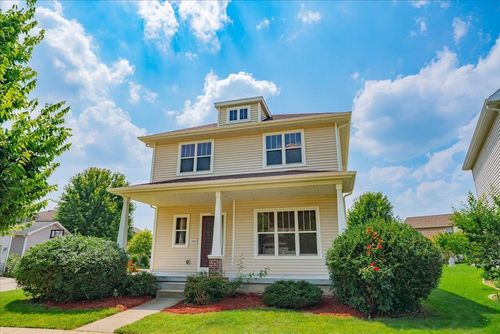 8903 White Coral Way, MIDDLETON, WI, 53562 | Card Image