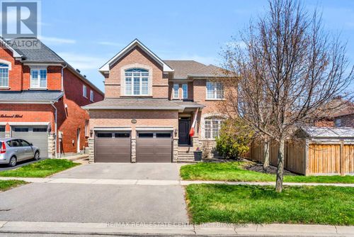 106 Belmont Boulevard, Halton Hills (Georgetown), ON, L7G6E3 | Card Image