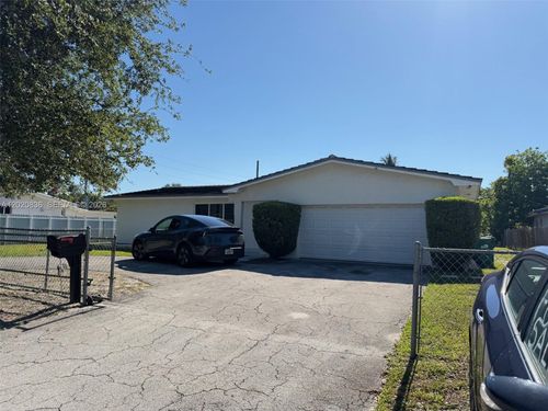 13425 Nw 2nd Ave, North Miami, FL, 33168-4702 | Card Image