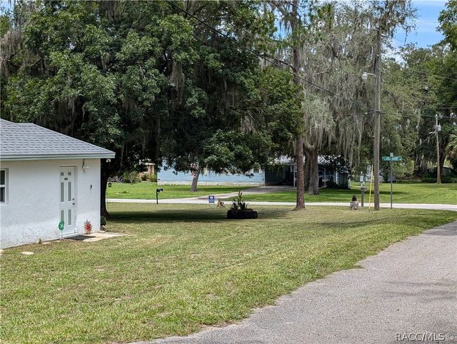 2720 N Lakefront Dr, House other with 2 bedrooms, 1 bathrooms and null parking in Hernando FL | Image 52