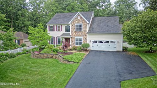 16 Tarragon Ter, Halfmoon, NY, 12065-2669 | Card Image