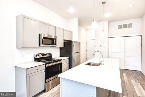 apt-2f-4912 Baltimore Ave, Philadelphia, PA, 19143-3379 | Card Image