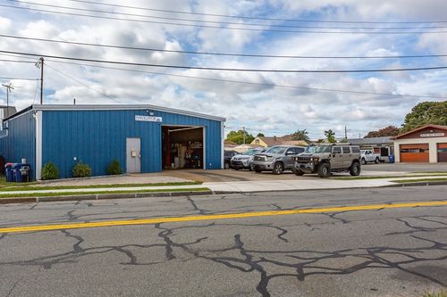 1593 Cove Rd, New Bedford, MA, 02740-1029 | Card Image