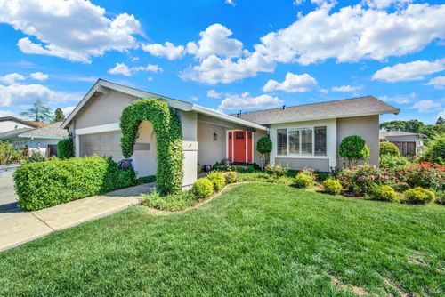 3225 Pelham Ct, Fairfield, CA, 94534-3330 | Card Image