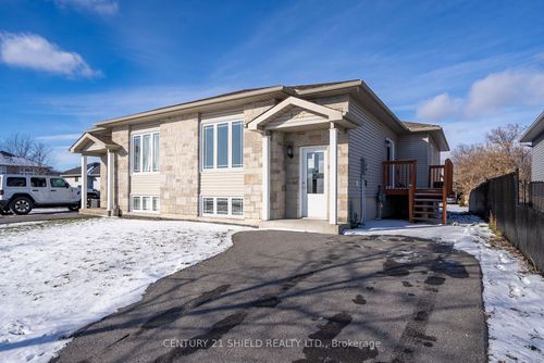 108 Forestdale Cres, Cornwall, ON, K6K0A5 | Card Image