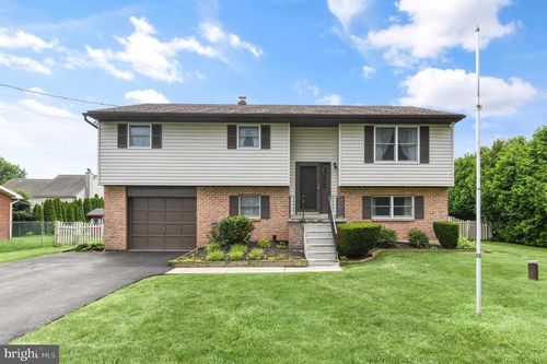 4756 Killian Ave, READING, PA, 19606-3373 | Card Image