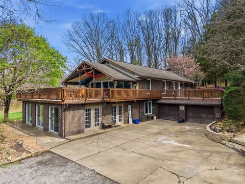 215 Wises Grove Rd, New Brighton, PA, 15066-3805 | Card Image