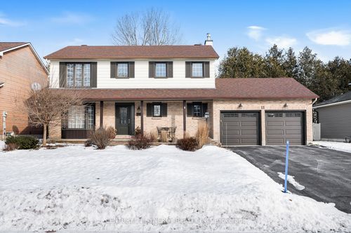 11 John Sidney Cres, Stittsville, ON, K2S1J7 | Card Image