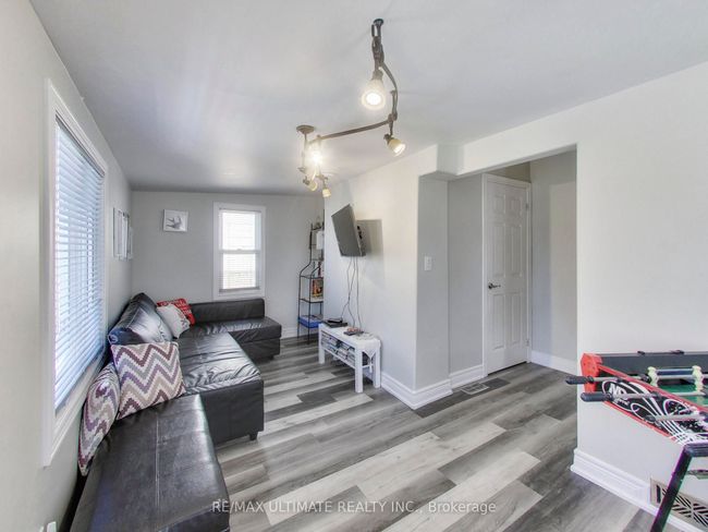 774 Jacksonville Rd, House other with 3 bedrooms, 2 bathrooms and 12 parking in Willow Beach ON | Image 11