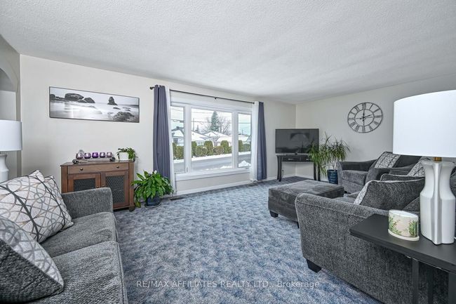 2 Philip St, House other with 4 bedrooms, 2 bathrooms and 4 parking in Smiths Falls ON | Image 11