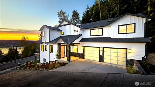 1642 205th Pl Ne, Sammamish, WA, 98074-4408 | Card Image