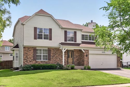 1093 Brighton Dr, Carol Stream, IL, 60188-4327 | Card Image