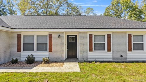 1240 Chalk Hill Rd, Tallassee, AL, 36078-4162 | Card Image