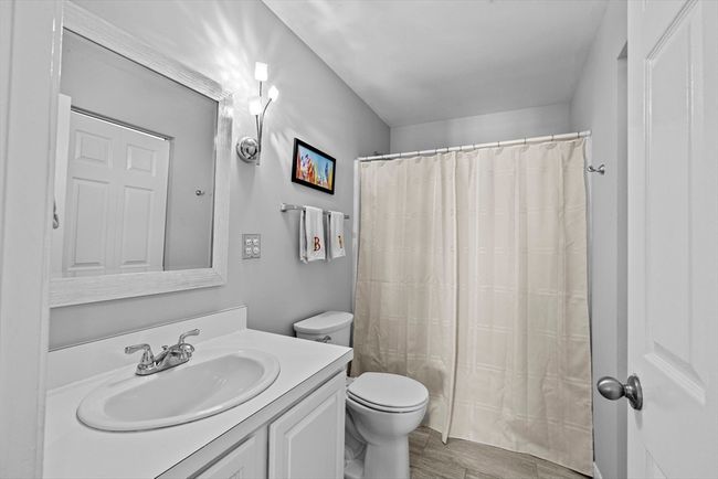 APT-404 - 9 Park Ave, Condo with 2 bedrooms, 2 bathrooms and 1 parking in Hull MA | Image 19