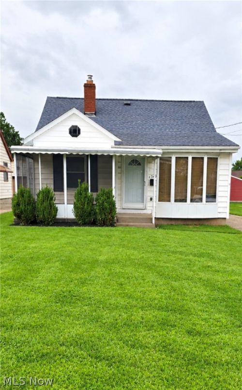 509 Sexton St, Struthers, OH, 44471-1148 | Card Image