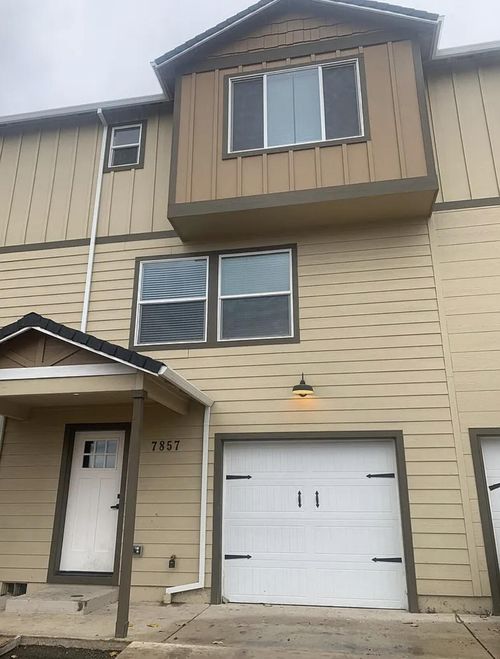 7857 28th St, White City, OR, 97503-1476 | Card Image